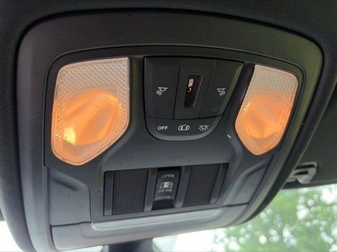 Used 2019 RAM 1500 Big Horn AWD/4WD image 30