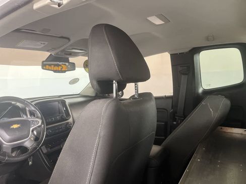 Used 2022 Chevrolet Colorado LT w/ Fleet Safety Package image 24