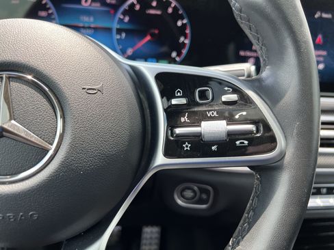 Certified 2022 Mercedes-Benz GLS 450 4MATIC image 20