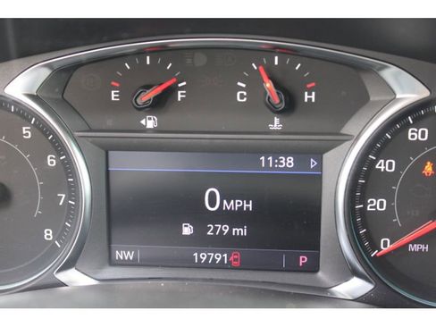 Used 2024 Chevrolet Equinox RS image 23