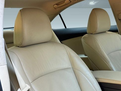 Used 2011 Lexus ES 350 FWD image 30
