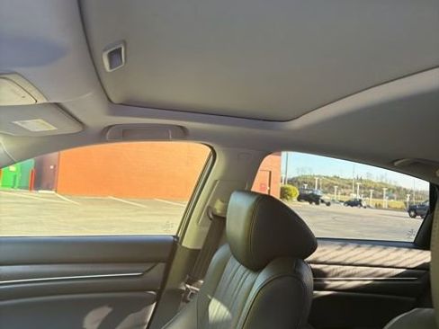 Used 2018 Honda Accord EX-L image 15