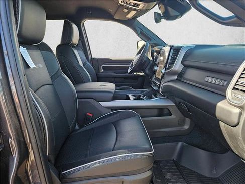 New 2026 RAM 2500 Laramie AWD/4WD image 16
