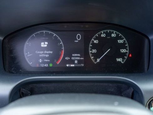 Used 2023 Honda HR-V LX image 18