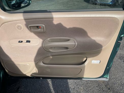 Used 2004 Toyota Tundra SR5 image 27