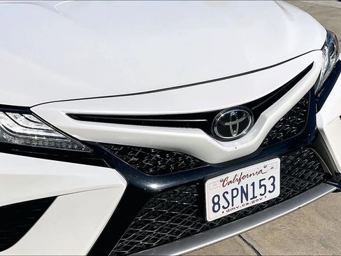 Used 2020 Toyota Camry XSE image 28