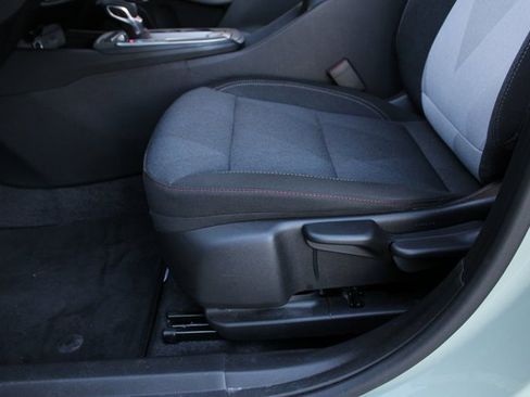 Used 2024 Chevrolet Trax RS w/ Driver Confidence Package image 7