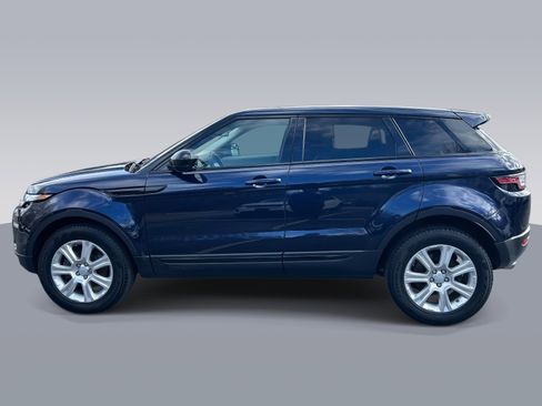 Used 2018 Land Rover Range Rover Evoque SE image 6