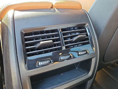 Used 2025 BMW X5 sDrive40i w/ Premium Package RWD image 28