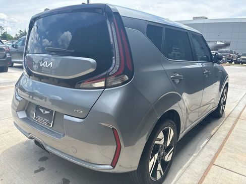 Used 2023 Kia Soul GT-Line w/ GT-Line Technology Package FWD image 4