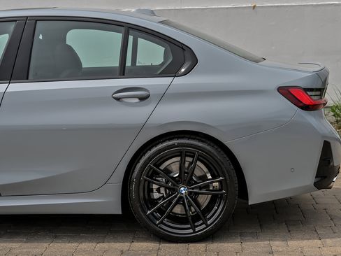 Used 2024 BMW 330i xDrive Sedan w/ M Sport Package AWD/4WD image 13