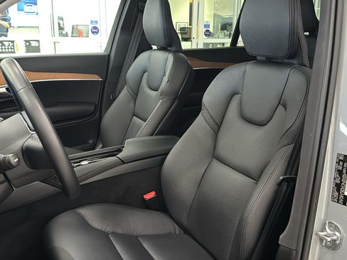 Used 2024 Volvo XC90 B6 Plus w/ Protection Package Premier AWD/4WD image 23