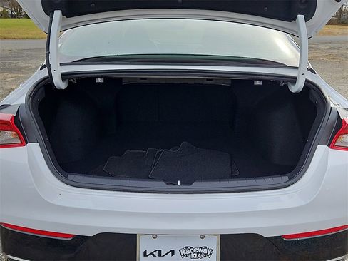 Used 2023 Kia K5 LXS image 31