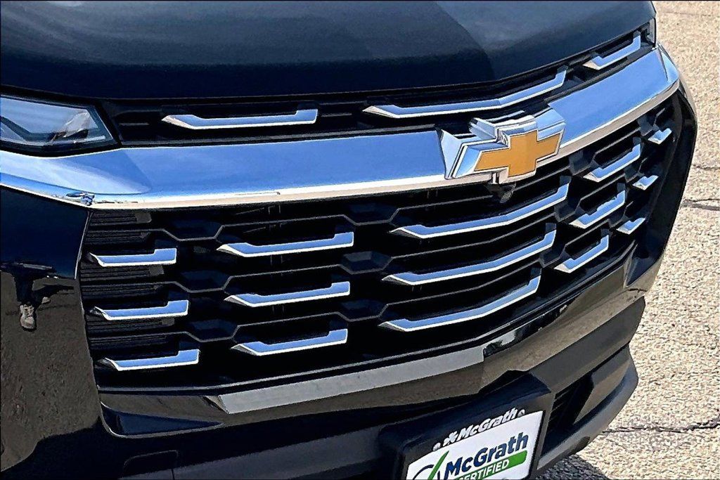 Used 2025 Chevrolet Equinox LT AWD/4WD image 34