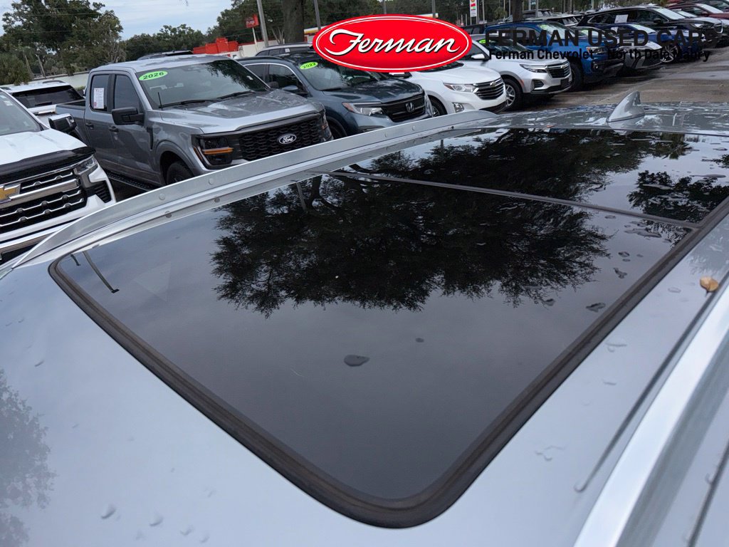 Used 2023 Cadillac XT4 Premium Luxury w/ Cold Weather Package FWD image 9