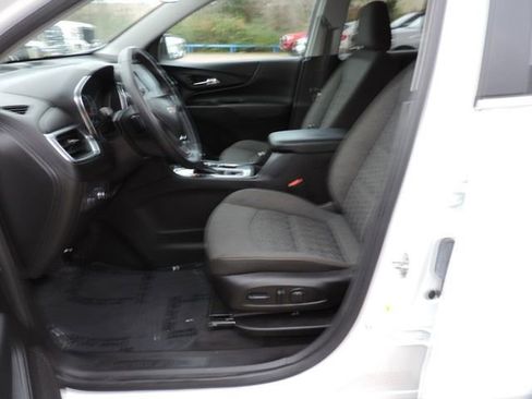 Used 2024 Chevrolet Equinox LT image 20