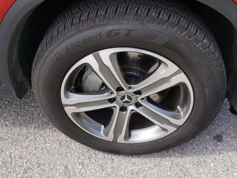 Used 2017 Mercedes-Benz GLC 300 4MATIC image 12