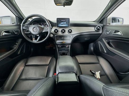 Used 2018 Mercedes-Benz GLA 250 4MATIC image 25