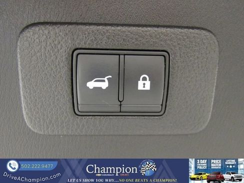 Used 2022 Nissan Armada SL AWD/4WD image 17