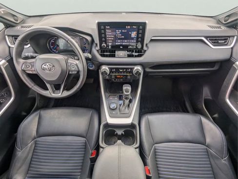 Used 2021 Toyota RAV4 XSE AWD/4WD image 17