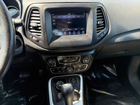 Used 2019 Jeep Compass Sport AWD/4WD image 14