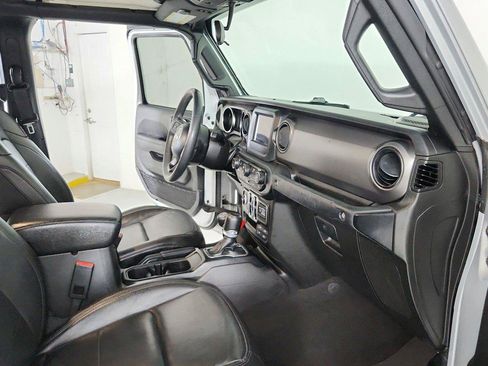 Used 2023 Jeep Gladiator Sport AWD/4WD image 28