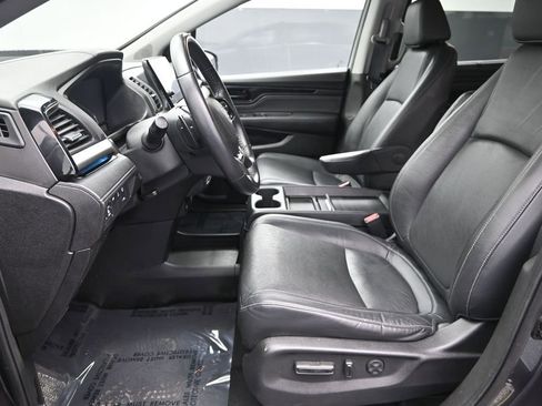 Used 2023 Honda Odyssey Touring image 17
