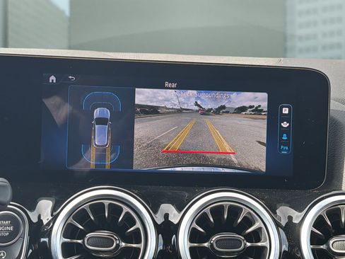 Used 2025 Mercedes-Benz GLA 250 image 26