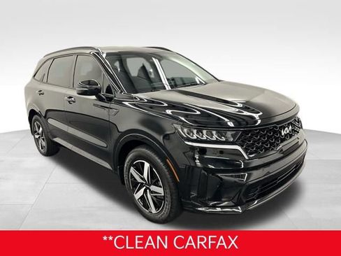 Used 2023 Kia Sorento S image 2