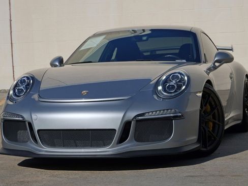 Used 2014 Porsche 911 GT3 RWD image 3
