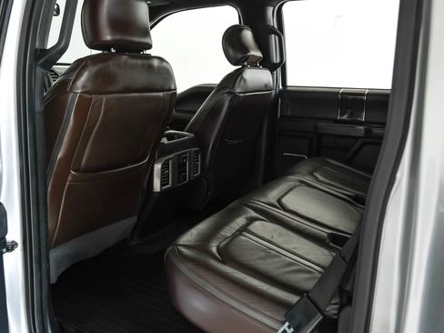 Used 2015 Ford F150 Platinum w/ Equipment Group 701A Luxury RWD image 32