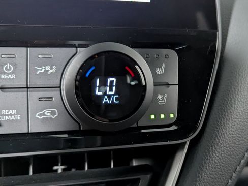 Used 2024 Toyota Grand Highlander Limited image 22