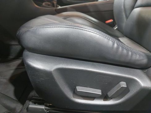 Used 2017 MAZDA MAZDA3 Touring w/ Popular Equipment Package FWD image 28