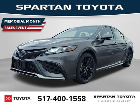 Used 2024 Toyota Camry XSE FWD image 1
