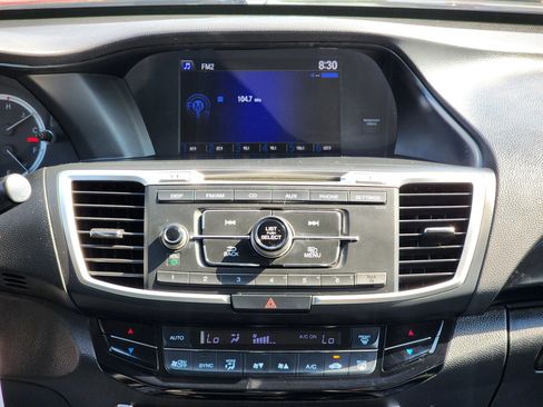 Used 2016 Honda Accord LX image 11