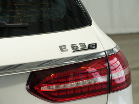 Used 2021 Mercedes-Benz E 63 AMG S image 16