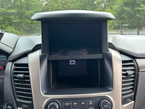 Used 2018 GMC Yukon Denali w/ Open Road Package AWD/4WD image 38