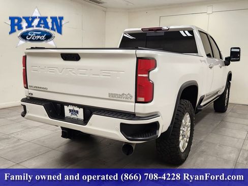 Used 2025 Chevrolet Silverado 2500 High Country AWD/4WD image 4
