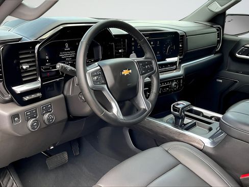 Used 2025 Chevrolet Silverado 1500 LTZ w/ LTZ Premium Texas Edition AWD/4WD image 14