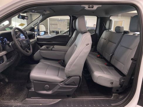 New 2026 Ford F250 XL w/ XL Chrome Package AWD/4WD image 12