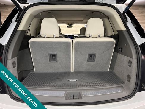 Used 2022 Cadillac XT6 Premium Luxury image 18