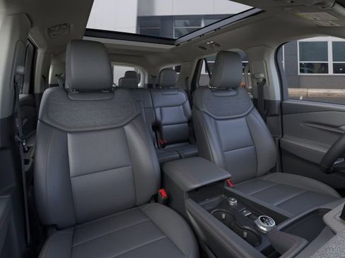 New 2026 Ford Explorer Active AWD/4WD image 10
