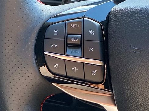 Used 2025 Ford Explorer ST image 21