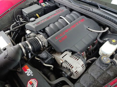 Used 2005 Chevrolet Corvette Coupe w/ Preferred Equipment Group image 14