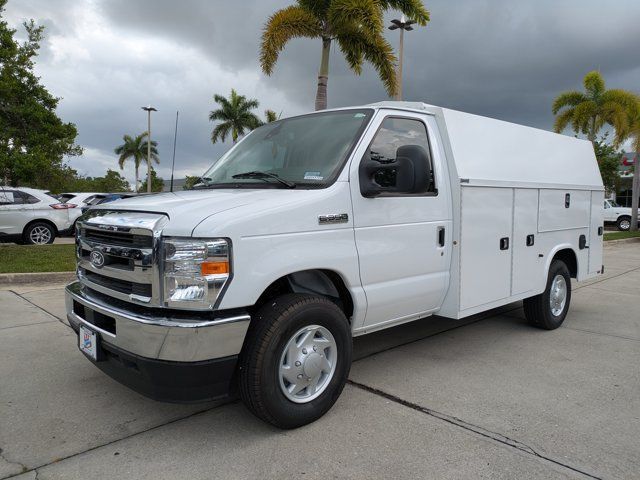 New 2026 Ford E-350 and Econoline 350 Super Duty w/ Power Equipment Group RWD image 2