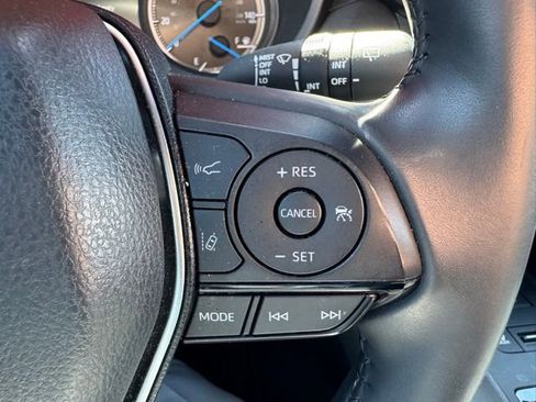Certified 2024 Toyota Venza XLE AWD/4WD image 23