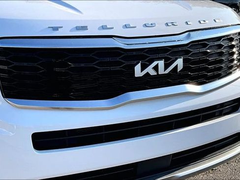 Used 2022 Kia Telluride EX w/ EX Premium Package FWD image 31