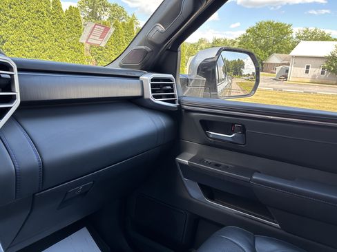 Used 2024 Toyota Tundra Platinum AWD/4WD image 22