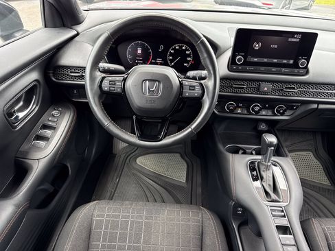 Used 2024 Honda HR-V Sport image 11