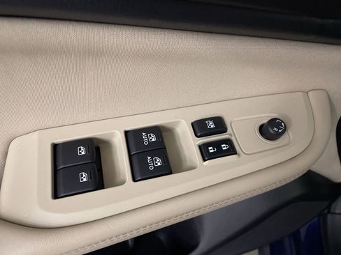 Used 2015 Subaru Legacy 2.5i Premium AWD/4WD image 11